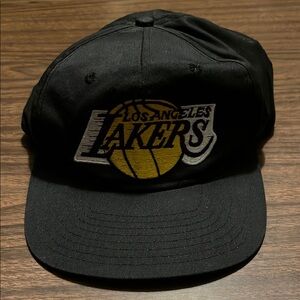 Los Angeles Lakers VINTAGE NBA Official Licensed Black Snapback Hat